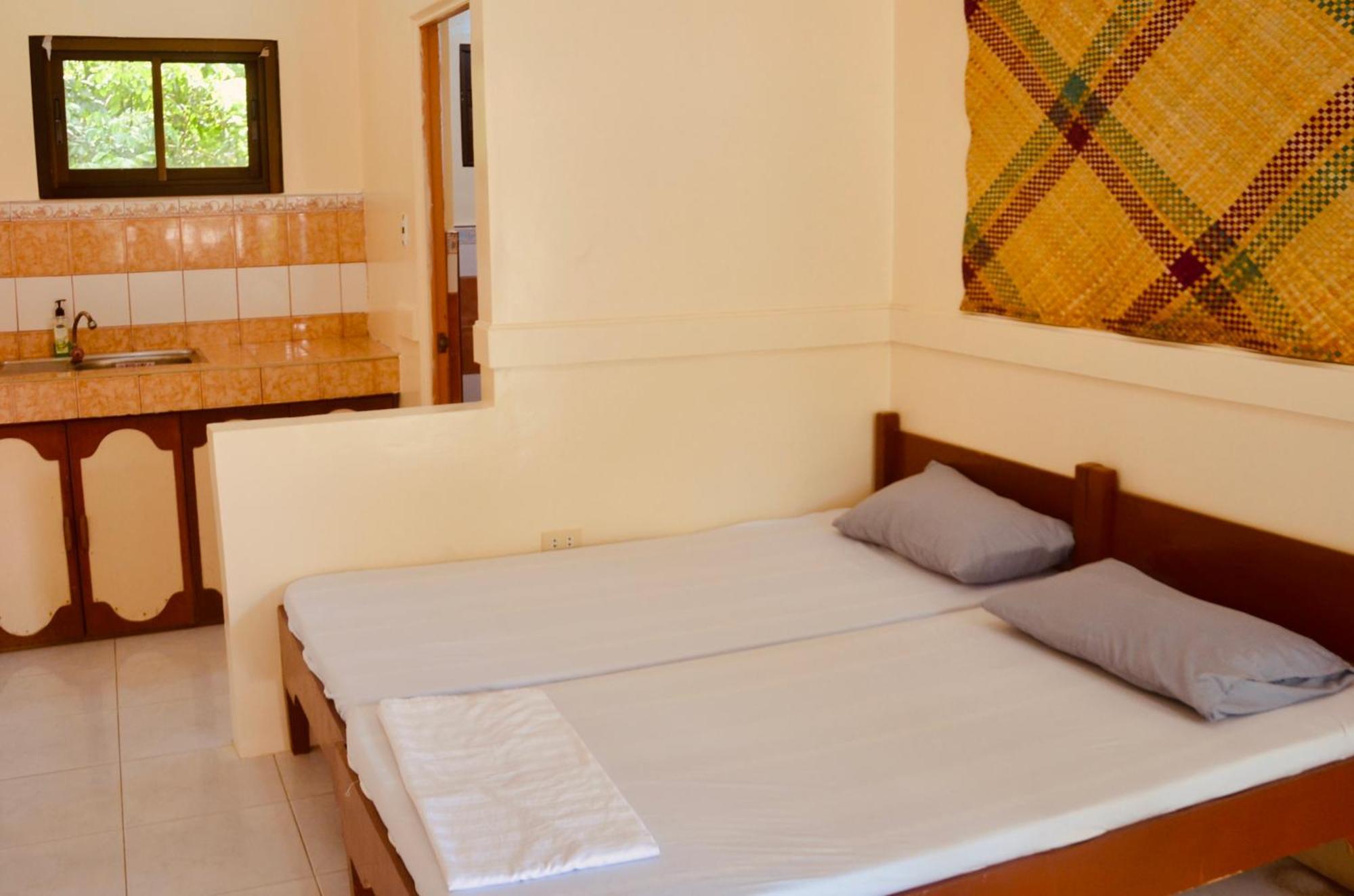 Amami Beach Resort Puerto Galera Luaran gambar